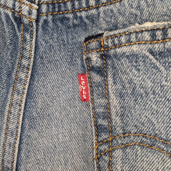 Levi's High-Waisted 150 Shorts - Picture 4 of 7